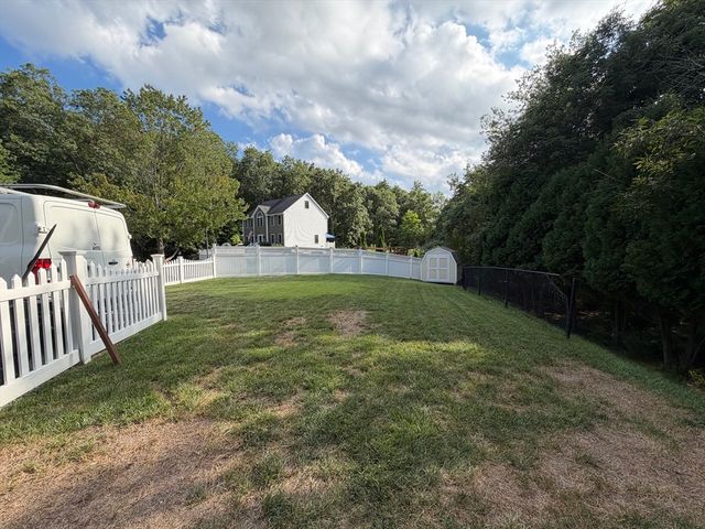25 Winston Cir, Haverhill, MA 01830