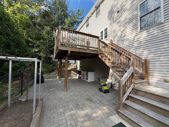 25 Winston Cir, Haverhill, MA 01830