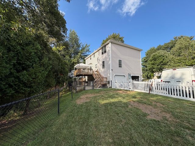 25 Winston Cir, Haverhill, MA 01830