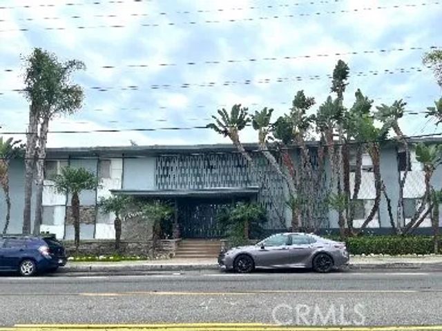 931 W 19th Street 10, Costa Mesa, CA 92627