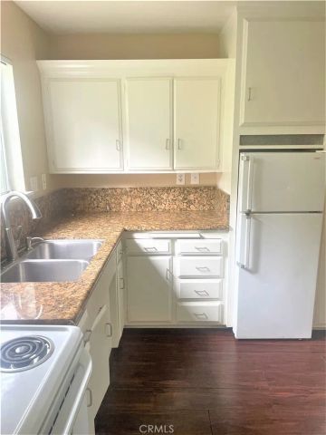 931 W 19th Street 10, Costa Mesa, CA 92627