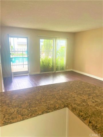 931 W 19th Street 10, Costa Mesa, CA 92627