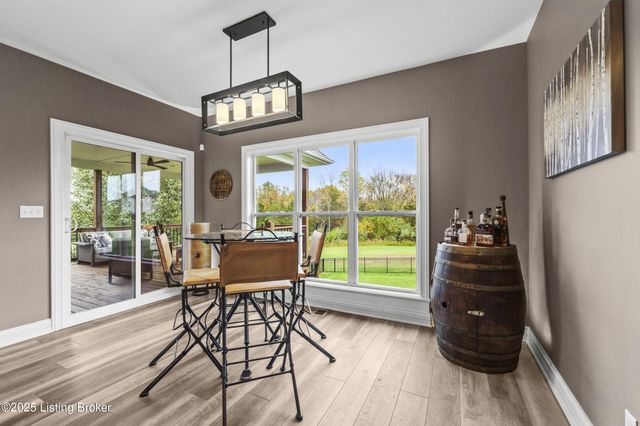 14837 Ava Brook Cir, Louisville, KY 40245