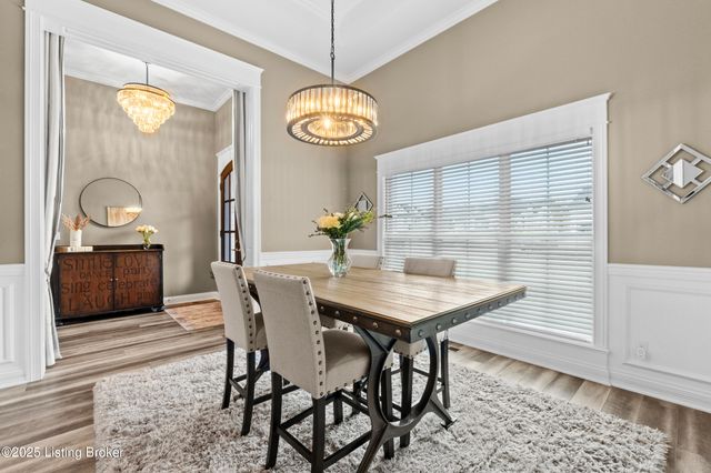 14837 Ava Brook Cir, Louisville, KY 40245