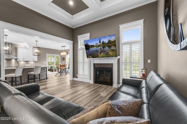 14837 Ava Brook Cir, Louisville, KY 40245