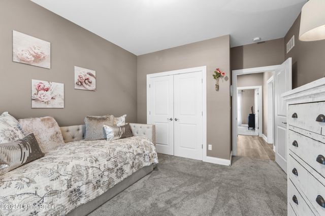 14837 Ava Brook Cir, Louisville, KY 40245