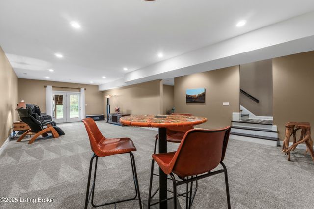 14837 Ava Brook Cir, Louisville, KY 40245