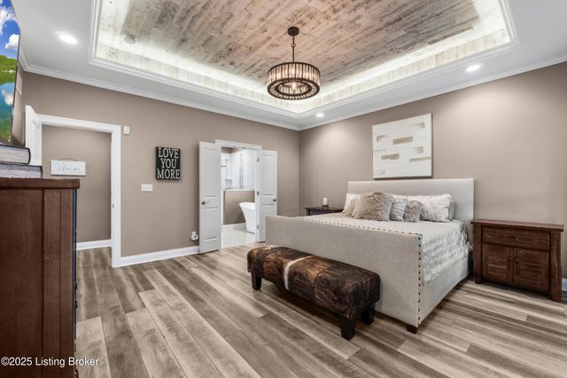 14837 Ava Brook Cir, Louisville, KY 40245