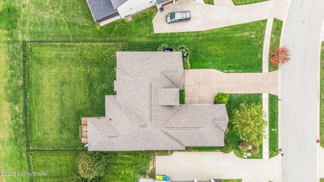 14837 Ava Brook Cir, Louisville, KY 40245