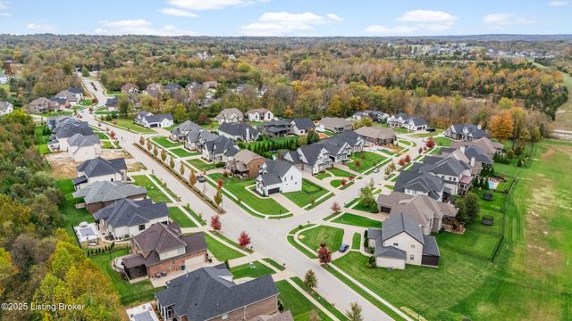 14837 Ava Brook Cir, Louisville, KY 40245