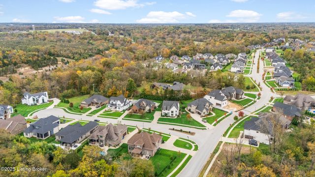 14837 Ava Brook Cir, Louisville, KY 40245