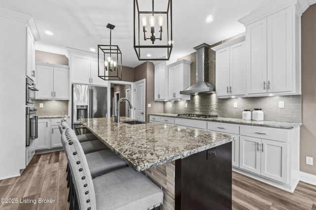 14837 Ava Brook Cir, Louisville, KY 40245