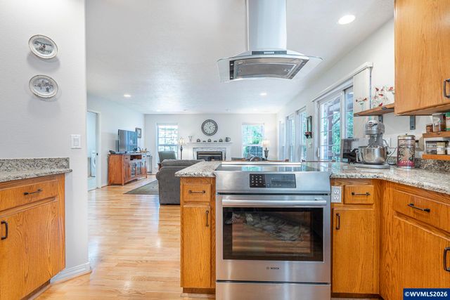 1116 Russ Ln, Mcminnville, OR 97128