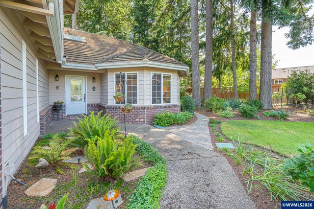 1116 Russ Ln, Mcminnville, OR 97128