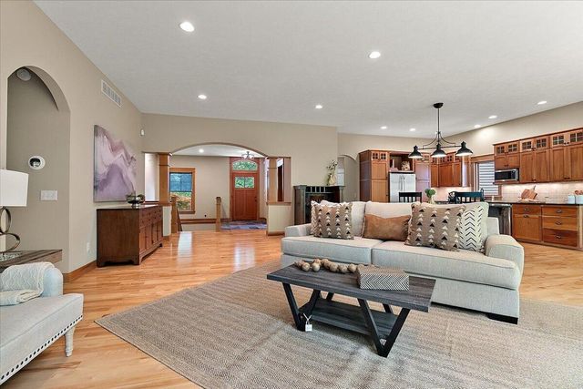 2066 Meek Drive Ne, Plainfield Twp, MI 49306