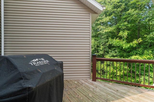 2066 Meek Drive Ne, Plainfield Twp, MI 49306