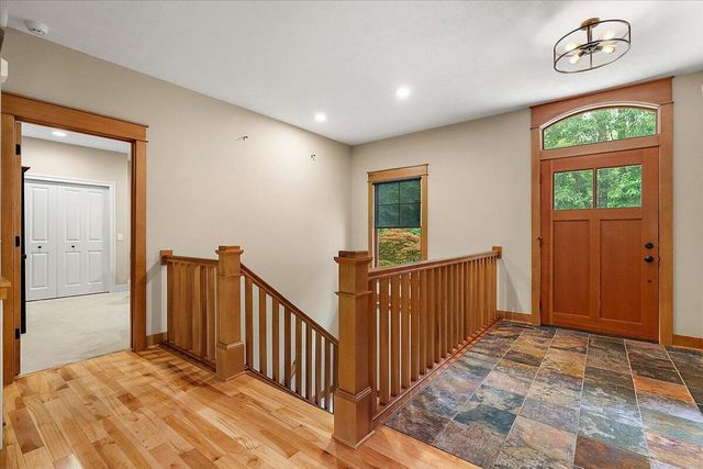 2066 Meek Drive Ne, Plainfield Twp, MI 49306