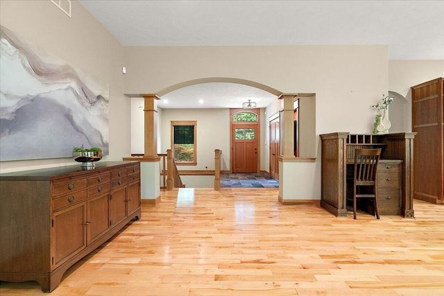 2066 Meek Drive Ne, Plainfield Twp, MI 49306