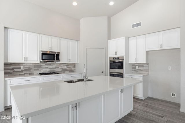 7540 E Bookmark Place, Tucson, AZ 85715