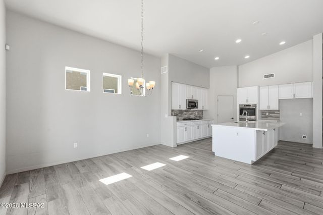 7540 E Bookmark Place, Tucson, AZ 85715