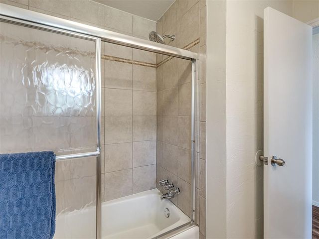 222 Shadybrook Place, Midwest City, OK 73110