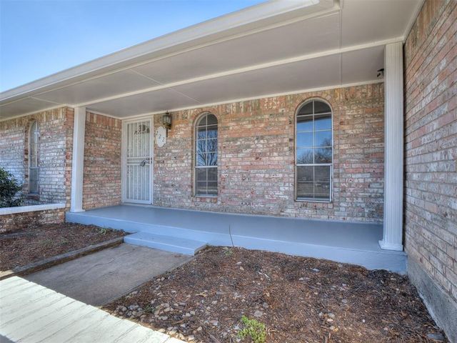222 Shadybrook Place, Midwest City, OK 73110
