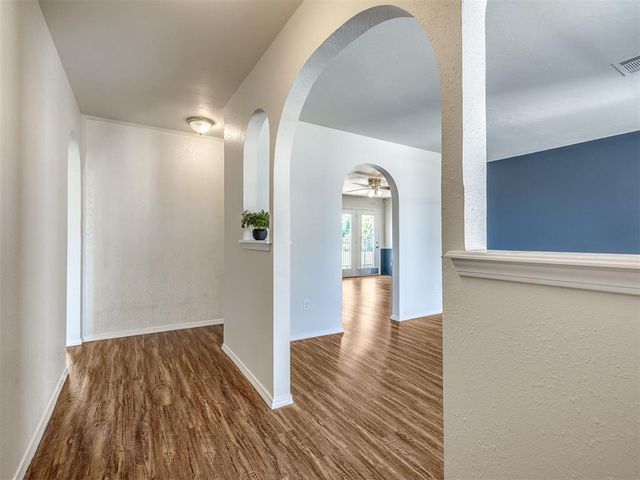 222 Shadybrook Place, Midwest City, OK 73110