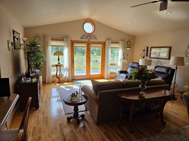 21860 RUNNING DEER TRL, Piedmont, SD 57769
