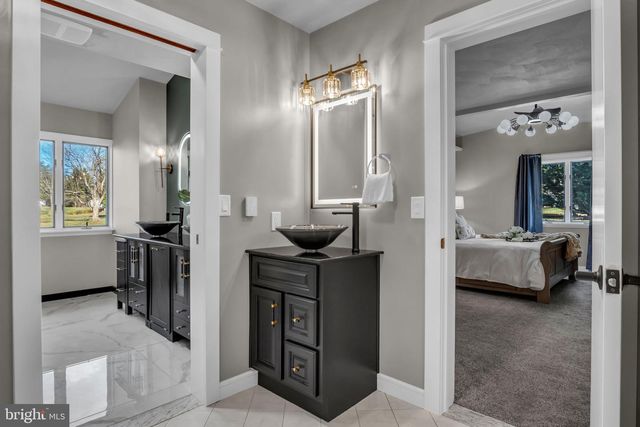 948 HERITAGE DR, Gettysburg, PA 17325