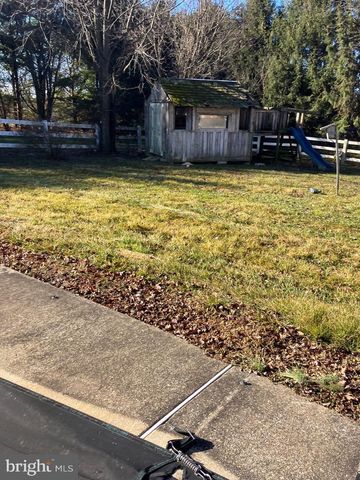 329 HERON DR, Lincoln University, PA 19352