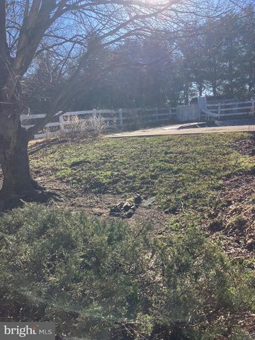 329 HERON DR, Lincoln University, PA 19352