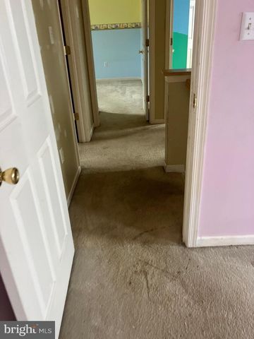 329 HERON DR, Lincoln University, PA 19352