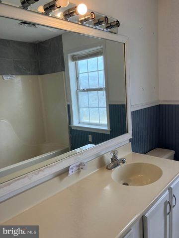 329 HERON DR, Lincoln University, PA 19352