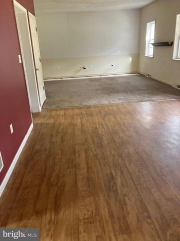 329 HERON DR, Lincoln University, PA 19352