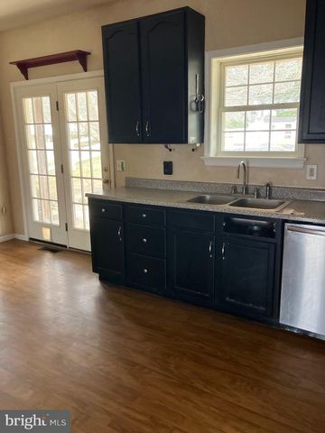 329 HERON DR, Lincoln University, PA 19352