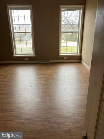 329 HERON DR, Lincoln University, PA 19352