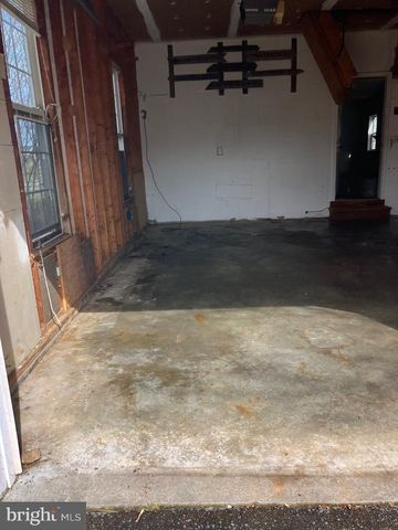 329 HERON DR, Lincoln University, PA 19352