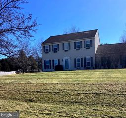 329 HERON DR, Lincoln University, PA 19352