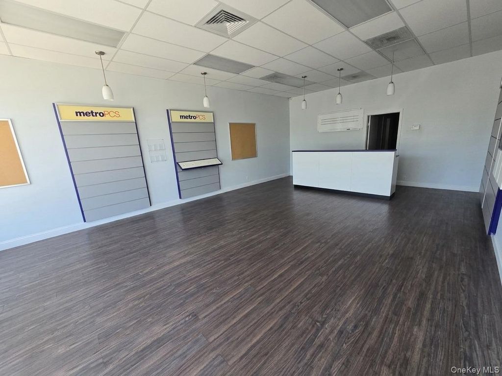 851-861 Merrick Road STORE C, Baldwin, NY 11510 — photo 4