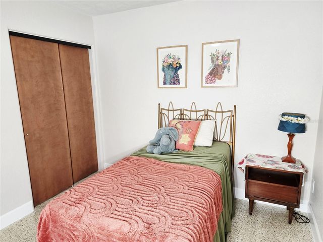 345 55TH AVENUE S, St Petersburg, FL 33705