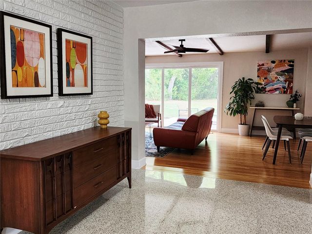 345 55TH AVENUE S, St Petersburg, FL 33705