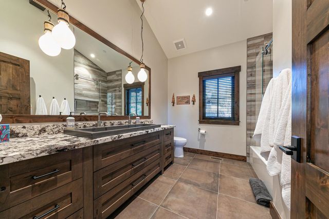 12424 Caleb Drive, Truckee, CA 96161