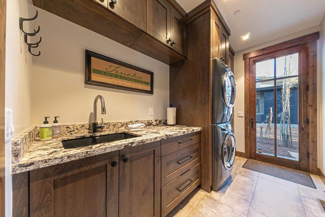 12424 Caleb Drive, Truckee, CA 96161