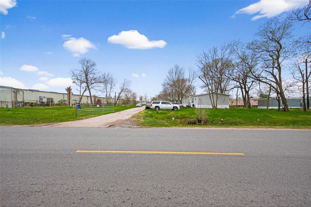 13423 Chrisman Road, Houston, TX 77039