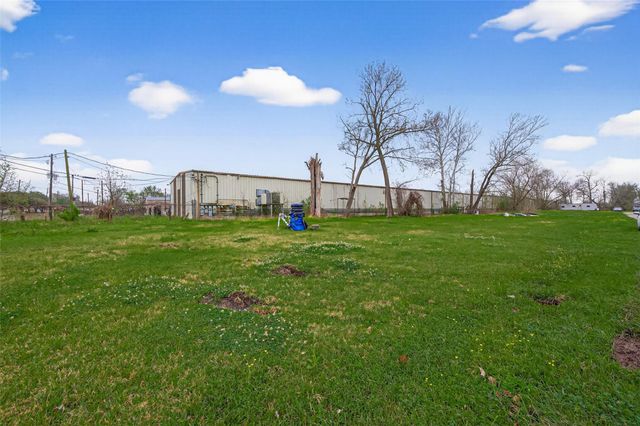 13423 Chrisman Road, Houston, TX 77039