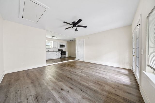 2126 Travis Drive, Carrollton, TX 75006
