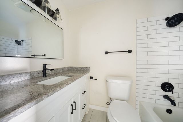 2126 Travis Drive, Carrollton, TX 75006
