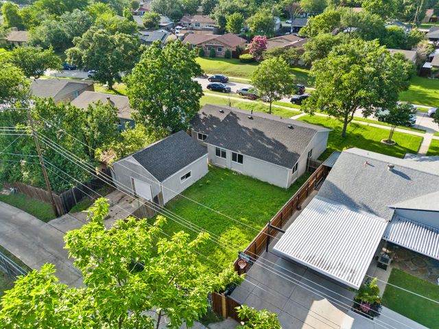 2126 Travis Drive, Carrollton, TX 75006