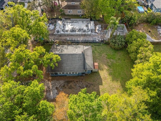 303 W JEAN STREET, Tampa, FL 33604