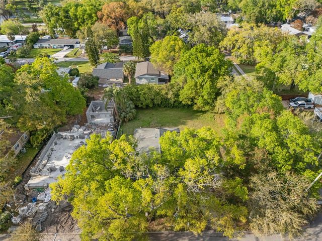 303 W JEAN STREET, Tampa, FL 33604